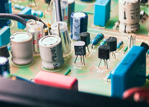 鋁電解電容器的使用注意事項(xiàng)